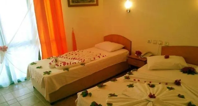 Art Beach Hotel Guzelcamlı