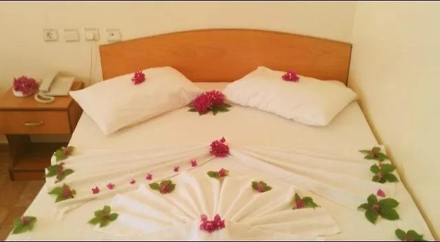 Art Beach Hotel Guzelcamlı