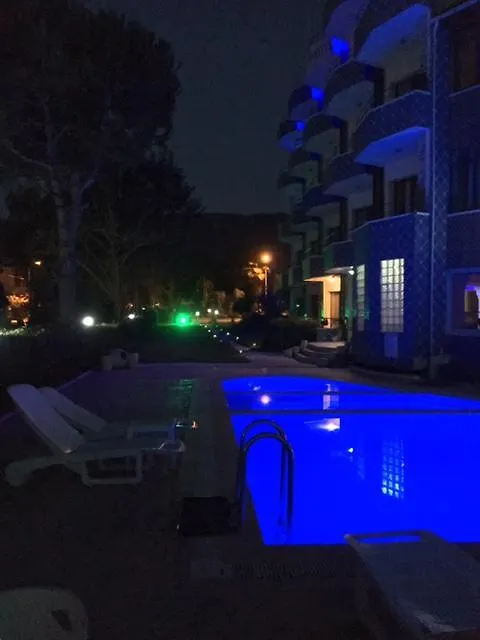 Art Beach Hotel Guzelcamlı