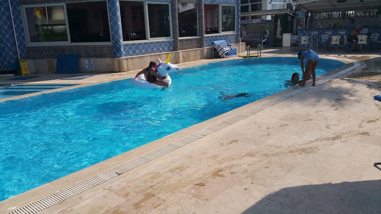 Art Beach Hotel Guzelcamlı