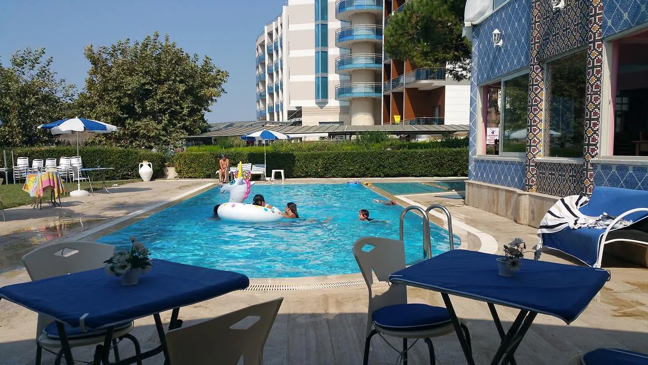 Guzelcamlı Art Beach Hotel טורקיה