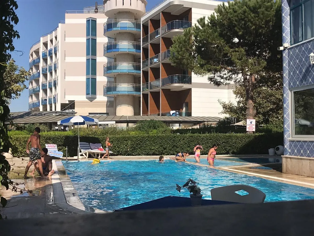 Art Beach Hotel Guzelcamlı